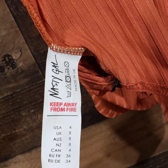 Nasty Gal ribbed halter v-neck bodysuit - Picture 7 of 8